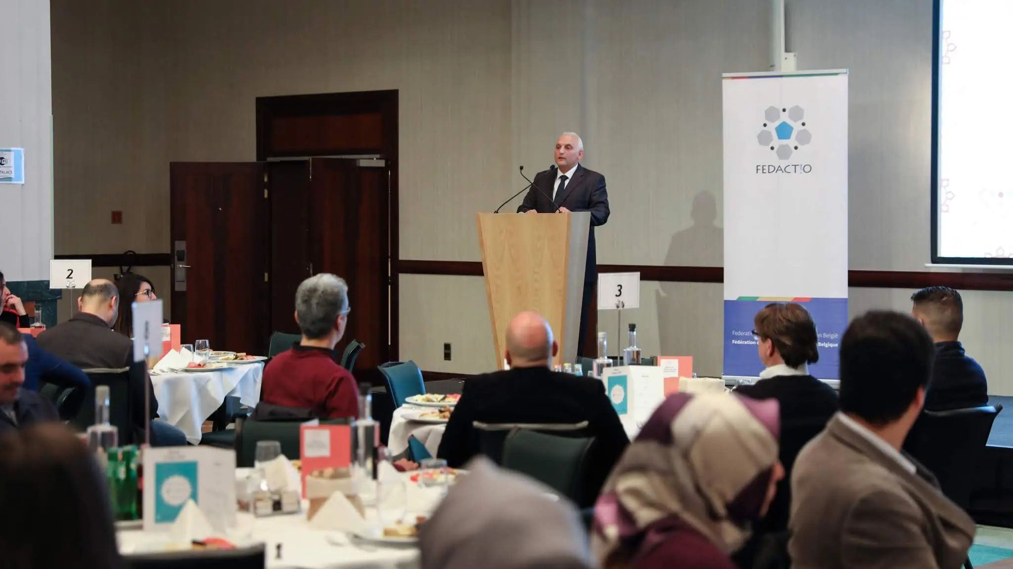 news-gezelligheid-en-samenhorigheid-troef-op-14