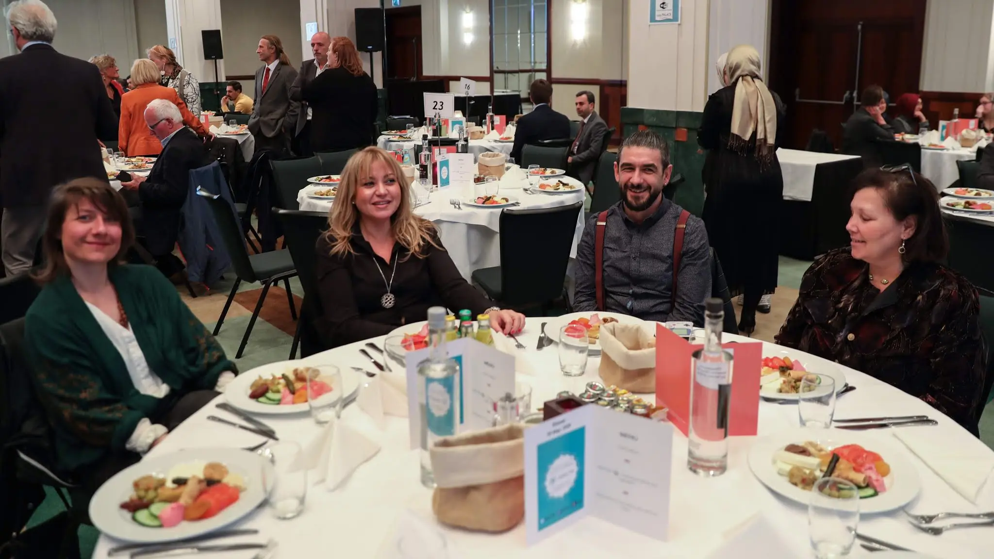 news-gezelligheid-en-samenhorigheid-troef-op-9