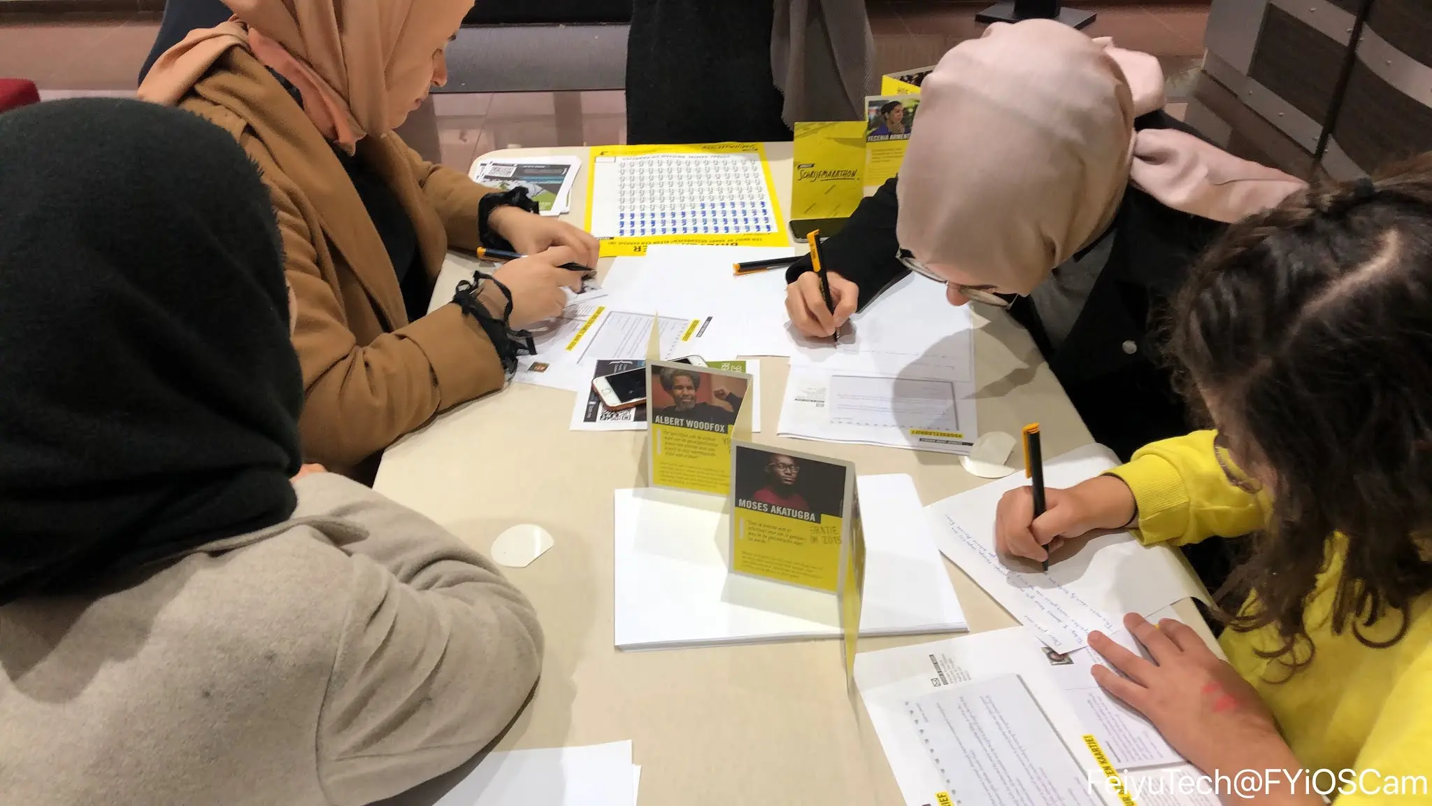 news-speak-right-now-ook-brussel-zet-zich-in-15