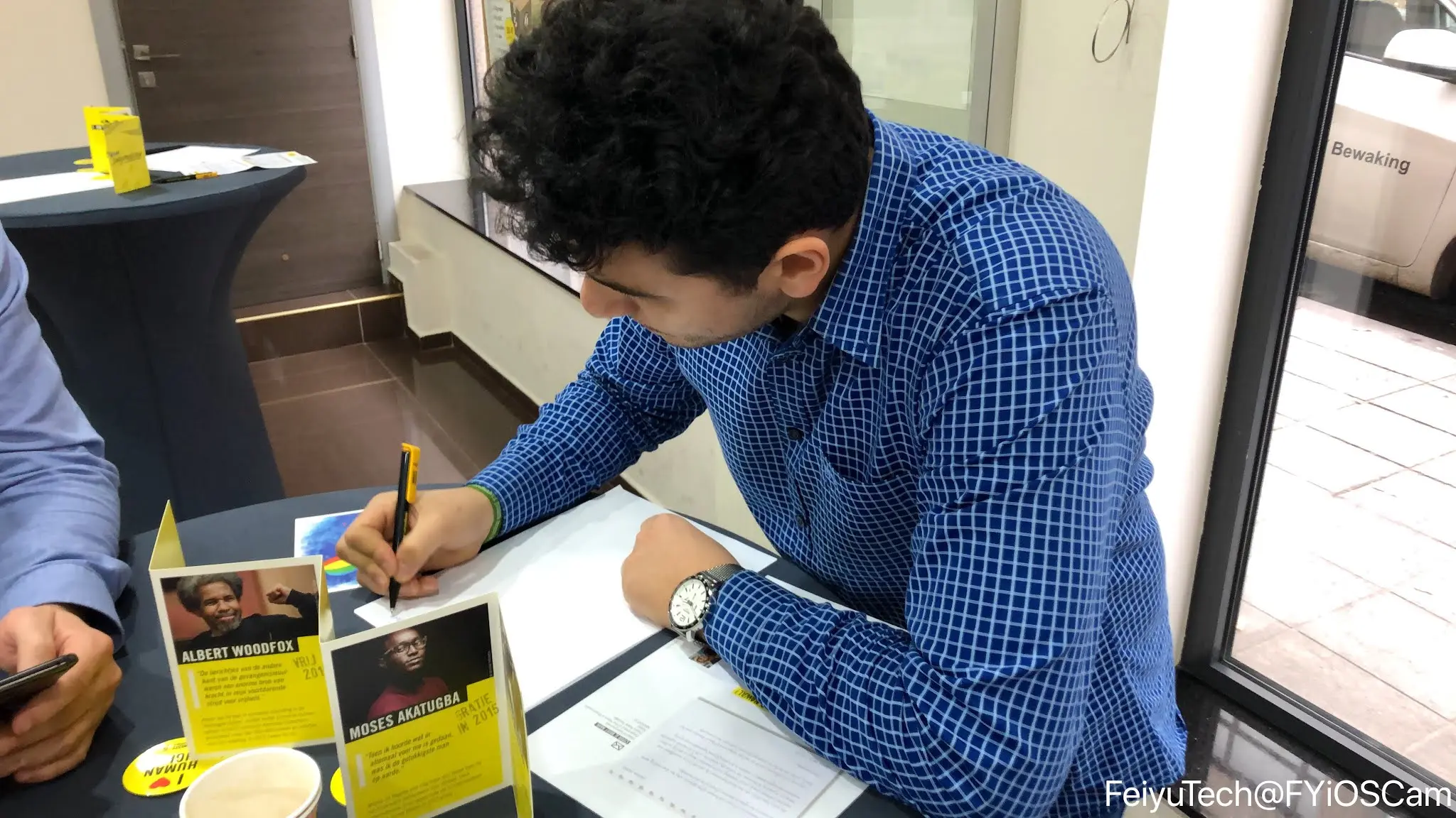 news-speak-right-now-ook-brussel-zet-zich-in-18